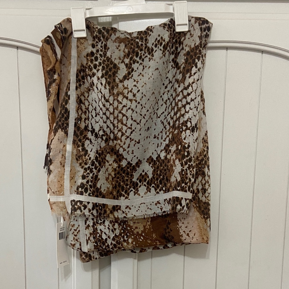 Elegant Brown Snake Print Scarf